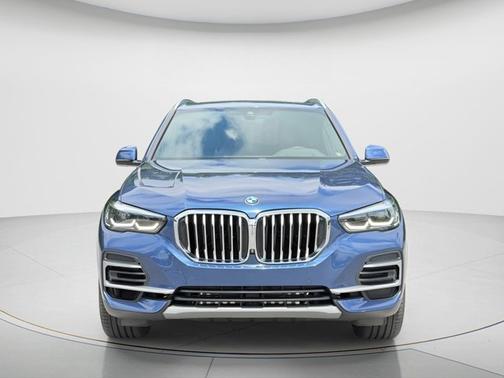 Phytonic Blue Metallic 2022 BMW X5 sDrive40i