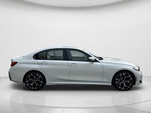 Mineral White Metallic 2026 BMW 330 330i