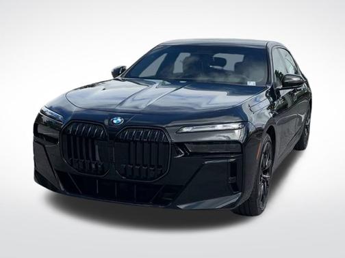 2025 BMW 760 760i xDrive