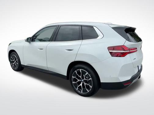 Mineral White Metallic 2026 BMW X3 30 xDrive