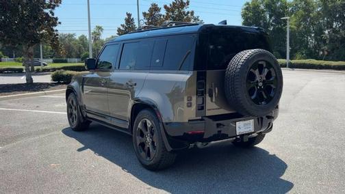 2024 Land Rover Defender X-Dynamic SE
