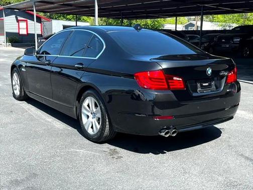 2011 BMW 528 528i