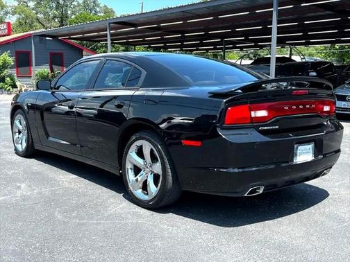 2013 Dodge Charger SE