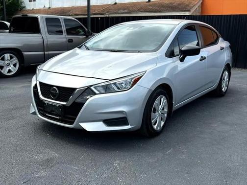 2020 Nissan Versa 1.6 S