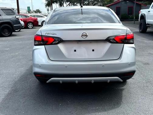 2020 Nissan Versa 1.6 S