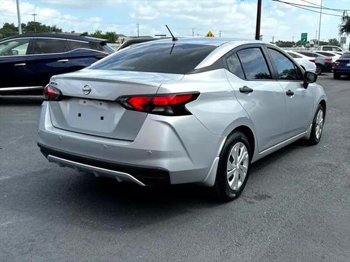 2020 Nissan Versa 1.6 S