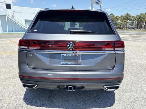 Gray 2025 Volkswagen Atlas 2.0T SE w/Technology