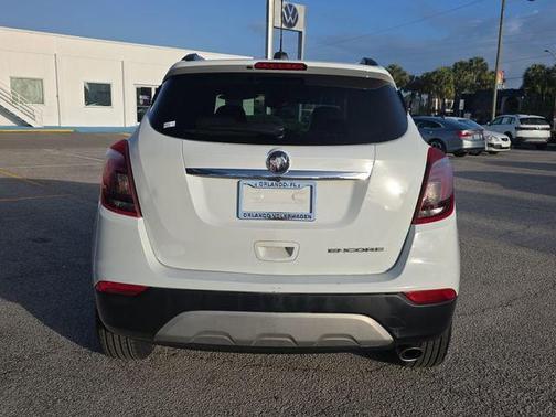 Summit White 2019 Buick Encore Essence