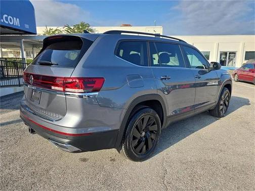 2024 Volkswagen Atlas 2.0T SE w/Technology