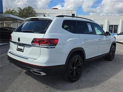 2022 Volkswagen Atlas 2.0T SE w/Technology