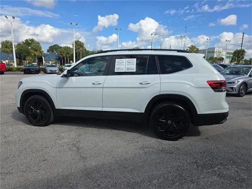 2022 Volkswagen Atlas 2.0T SE w/Technology