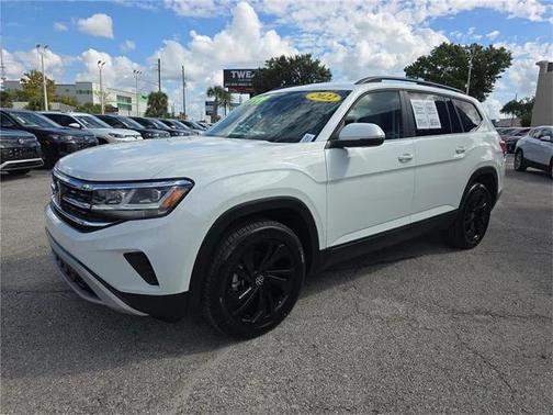 2022 Volkswagen Atlas 2.0T SE w/Technology