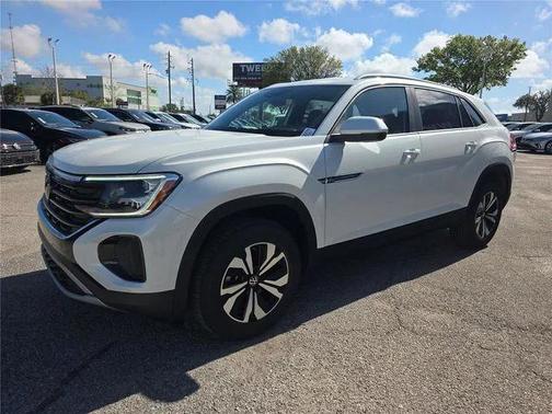 2026 Volkswagen Atlas Cross Sport 2.0T SE