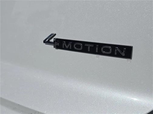 2026 Volkswagen Atlas Cross Sport 2.0T SEL Premium