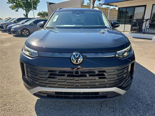 deep black pearl 2026 Volkswagen Tiguan 2.0T S