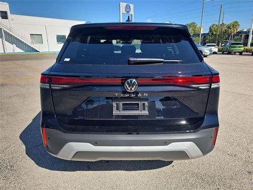 deep black pearl 2026 Volkswagen Tiguan 2.0T S