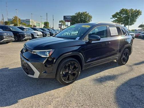 2025 Volkswagen Taos 1.5T SE