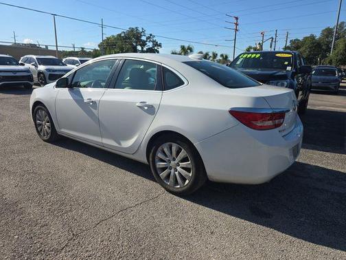 Summit White 2016 Buick Verano Base