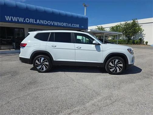 2025 Volkswagen Atlas 2.0T SE w/Technology