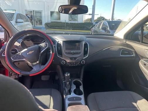 2018 Chevrolet Cruze LT