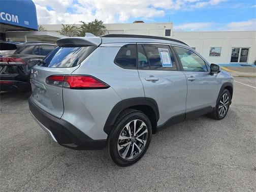 2022 Toyota Corolla Cross XLE