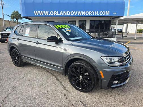 Platinum Gray Metallic 2021 Volkswagen Tiguan 2.0T SE R-Line Black