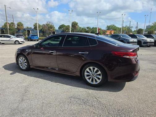Sangria 2018 Kia Optima EX