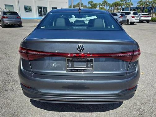 2025 Volkswagen Jetta 1.5T SE
