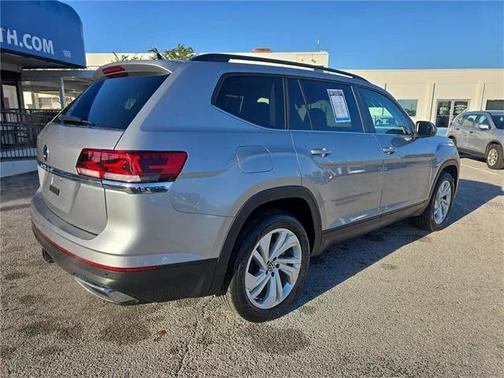2023 Volkswagen Atlas 3.6L SE w/Technology