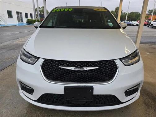 2023 Chrysler Pacifica Hybrid Touring L
