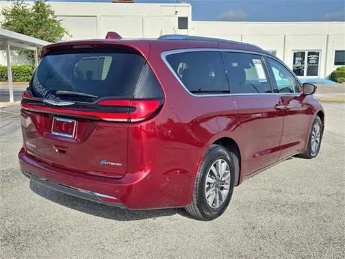 2021 Chrysler Pacifica Hybrid Touring L