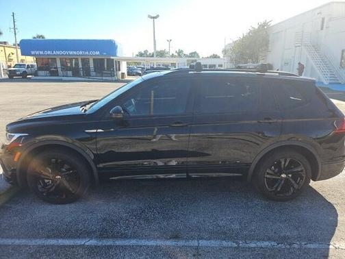 2024 Volkswagen Tiguan 2.0T SE R-Line Black