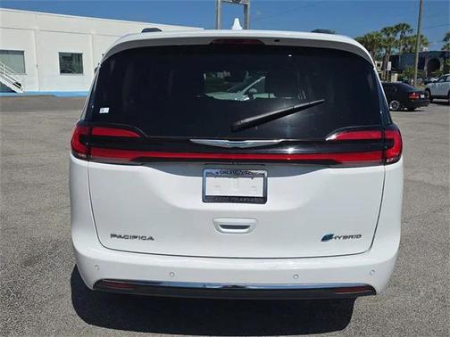 2021 Chrysler Pacifica Hybrid Touring L
