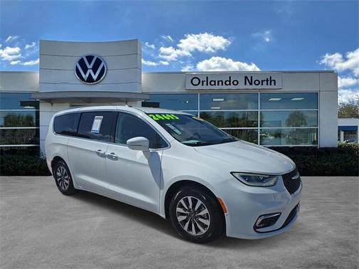 2021 Chrysler Pacifica Hybrid Touring L