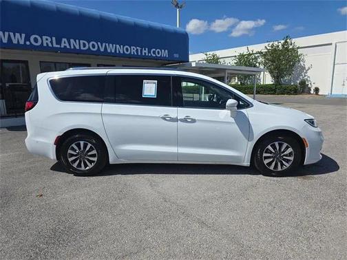 2021 Chrysler Pacifica Hybrid Touring L