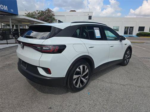 Pure White 2023 Volkswagen ID.4 Pro