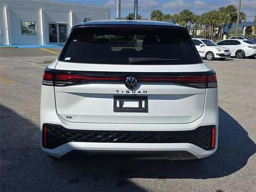 White 2026 Volkswagen Tiguan 2.0T SE R-Line Black
