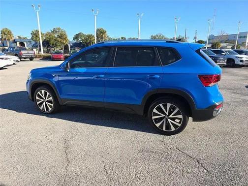 2024 Volkswagen Taos 1.5T SE