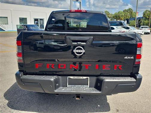 Super Black 2022 Nissan Frontier S