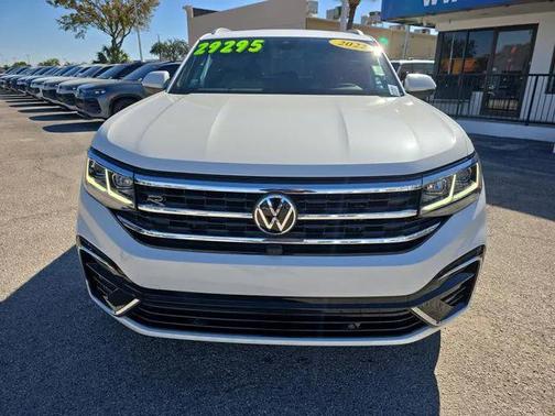 2022 Volkswagen Atlas Cross Sport 3.6L V6 SEL Premium R-Line