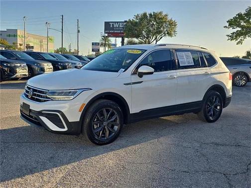 2023 Volkswagen Tiguan 2.0T SE
