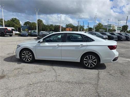 2025 Volkswagen Jetta 1.5T SE