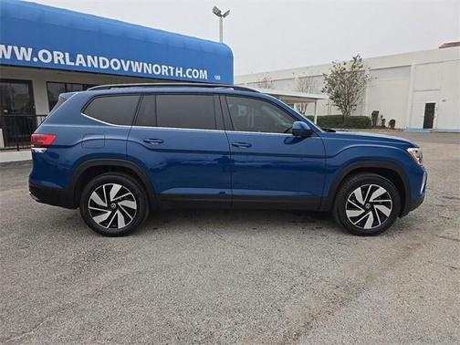 2025 Volkswagen Atlas 2.0T SE w/Technology
