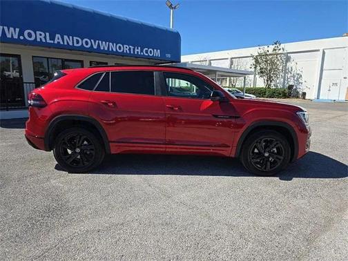 2025 Volkswagen Atlas Cross Sport 2.0T SEL