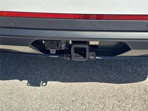 White 2026 Volkswagen Atlas 2.0T SE w/Technology
