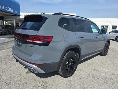 2025 Volkswagen Atlas 2.0T Peak Edition