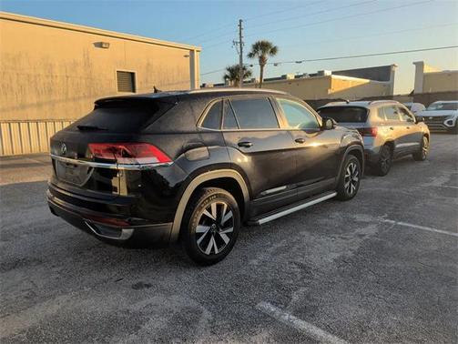 2020 Volkswagen Atlas Cross Sport 2.0T SE