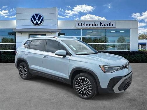 2025 Volkswagen Taos 1.5T SE