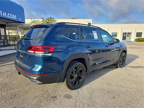 2022 Volkswagen Atlas 3.6L SE w/Technology