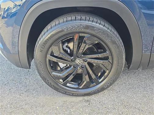 2022 Volkswagen Atlas 3.6L SE w/Technology